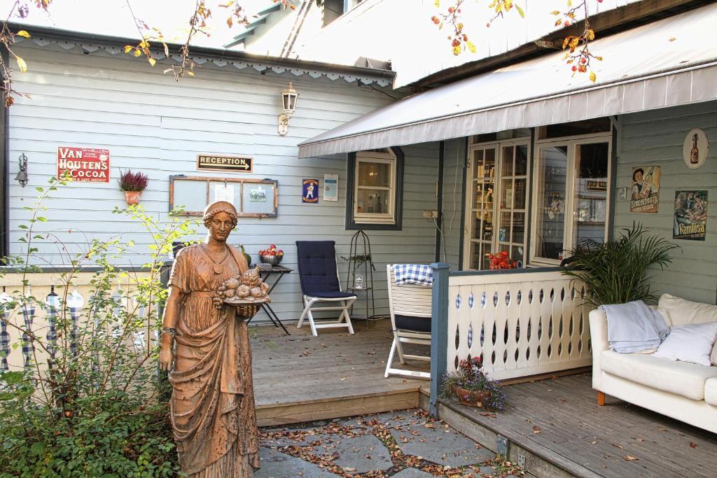 Hotel Pensionat Granparken Norrtalje Bagian luar foto