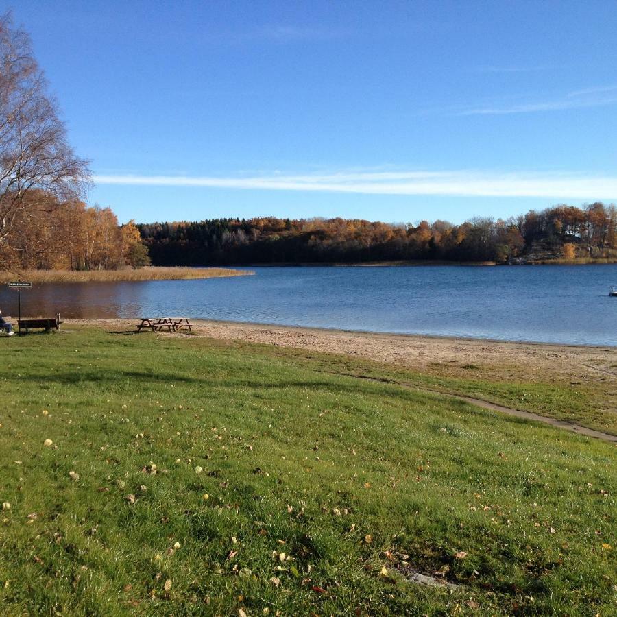 Hotel Pensionat Granparken Norrtalje Bagian luar foto